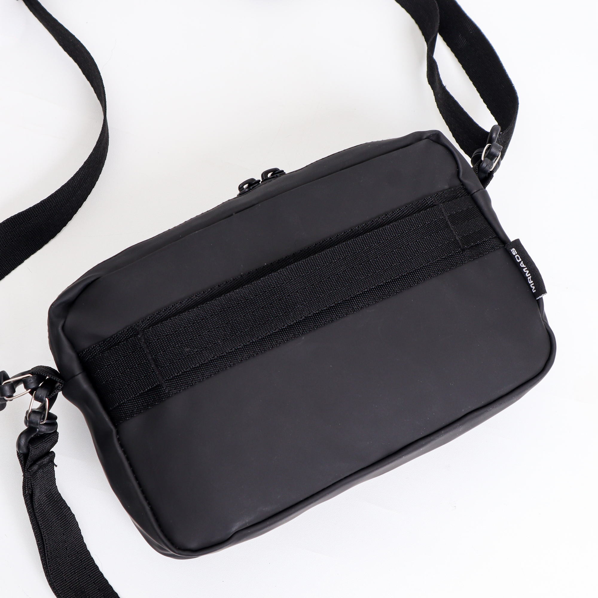 SKYLAR Clutch Bag