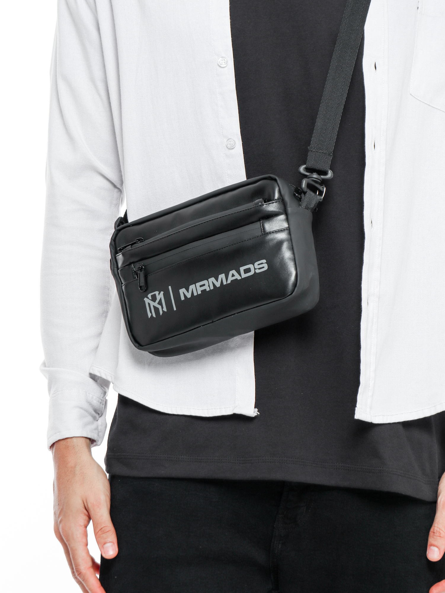 SKYLAR Clutch Bag