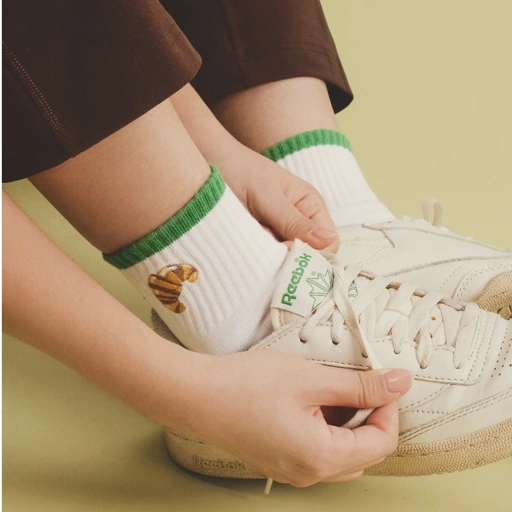 Gurl Dinner Pilates Grip Socks
