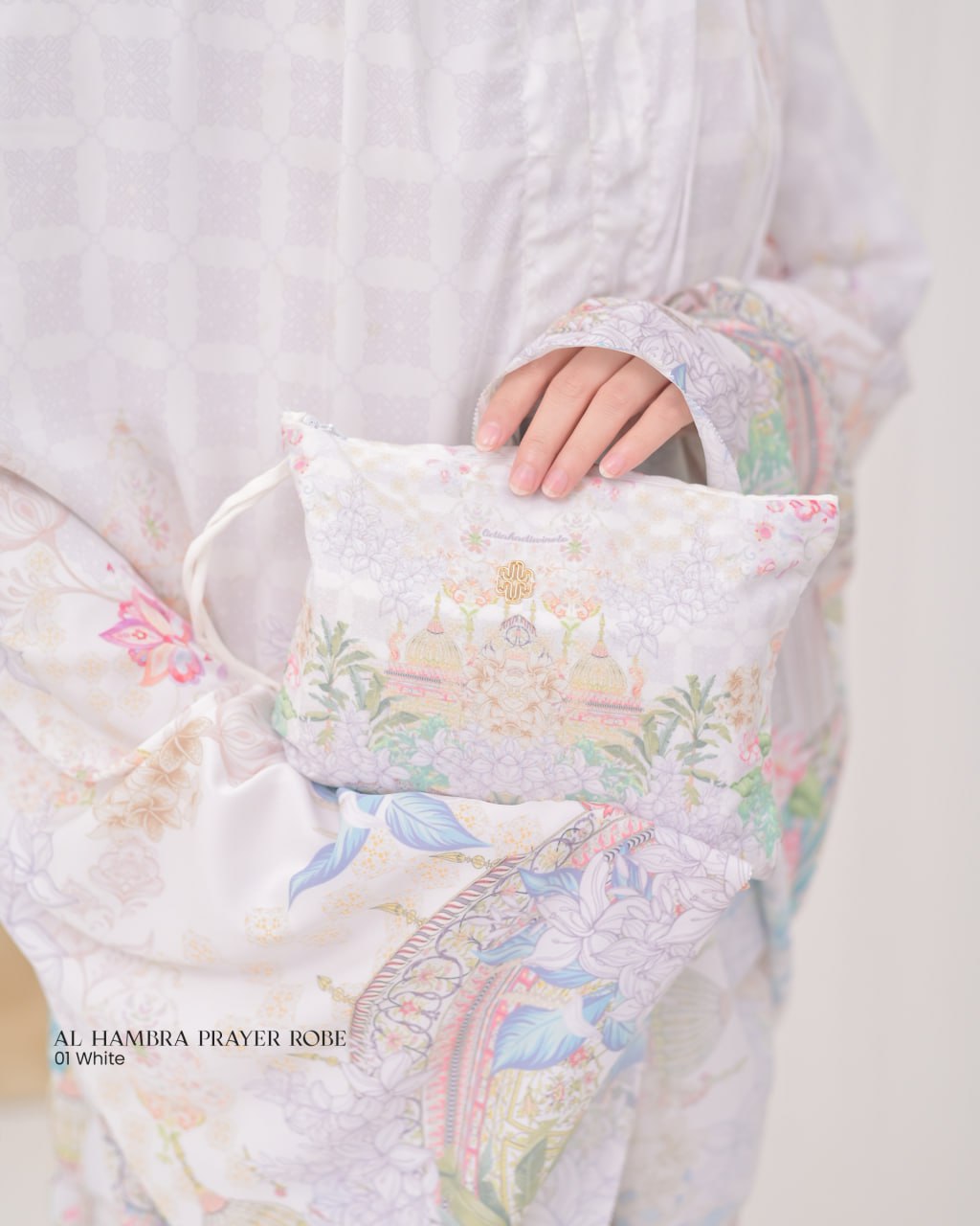 AL HAMBRA PRAYER ROBE