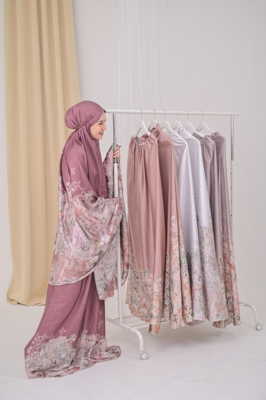 MOROCCO PRAYER ROBE