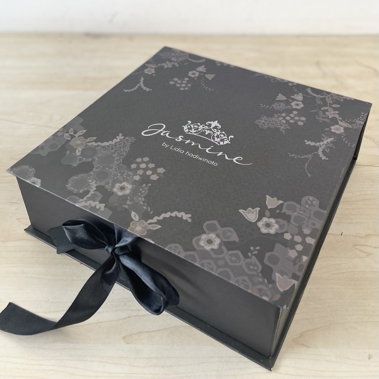 HARD BOX JASMINE
