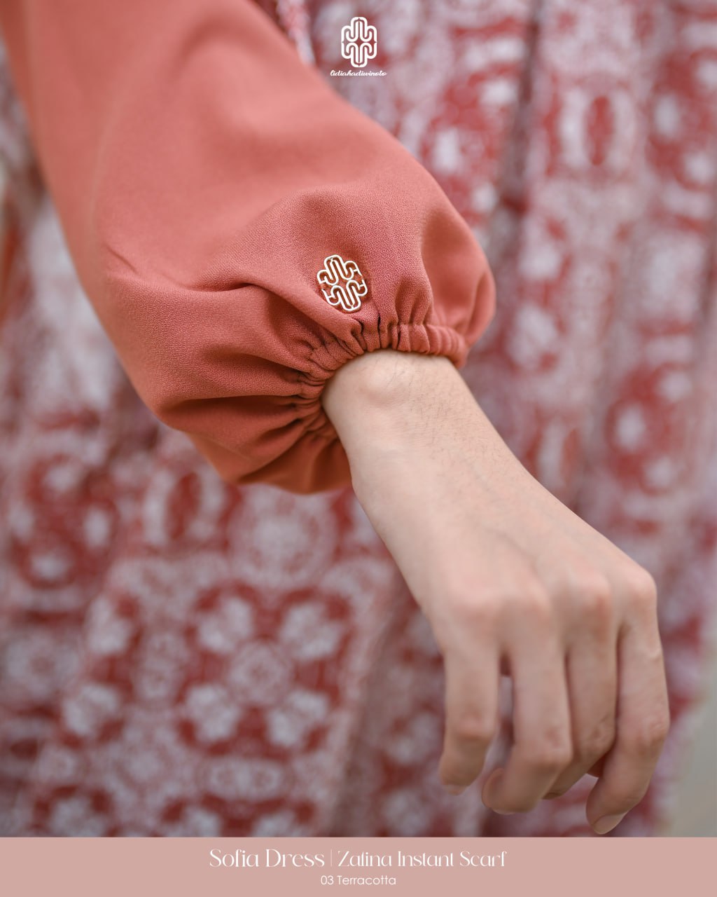 SOFIA DRESS