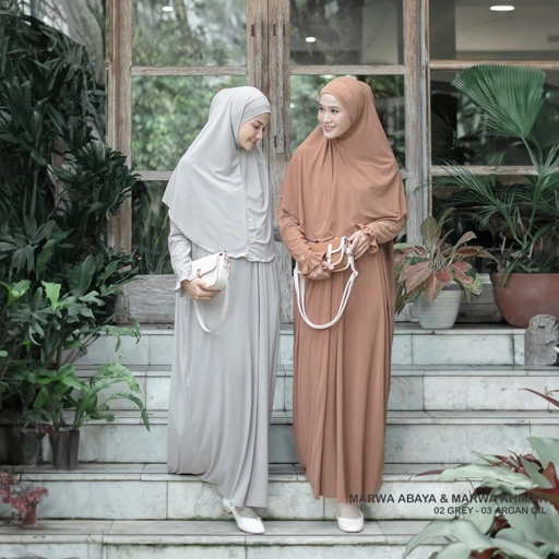 Image of MARWA ABAYA SET KHIMAR