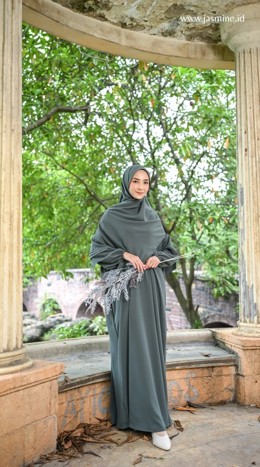 Image of Zyra Pashmina