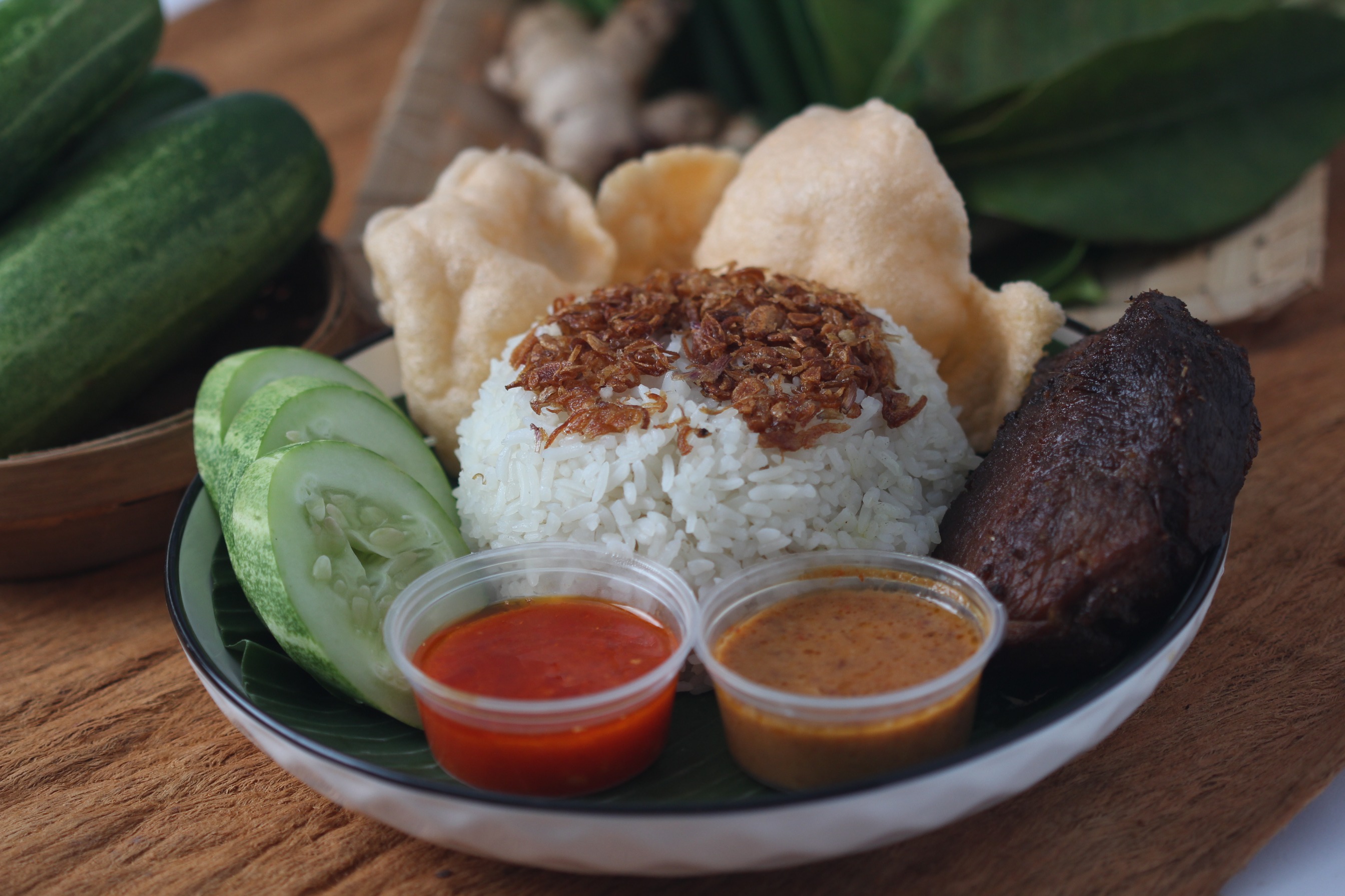 Nasi uduk empal gepuk