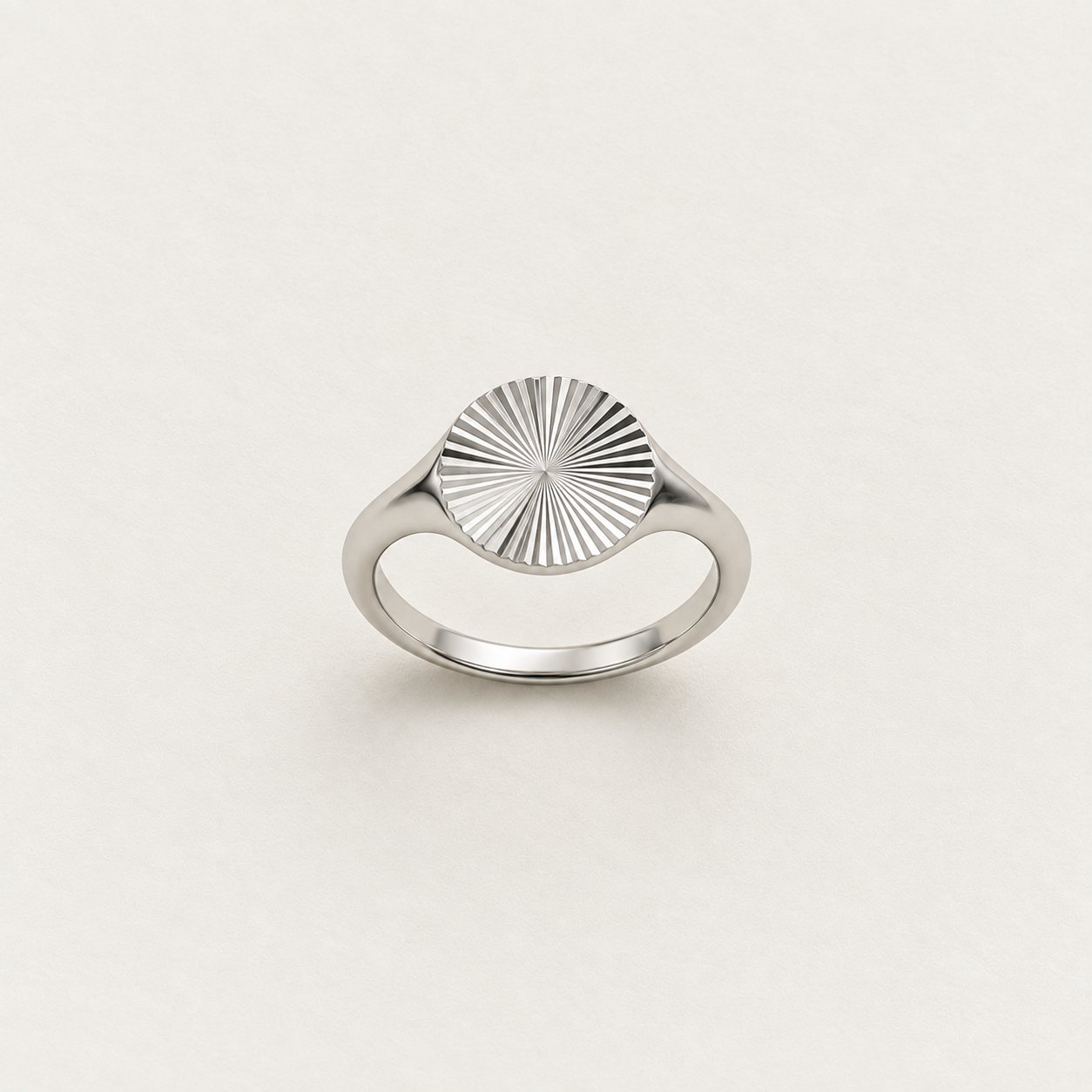 Louisë // Sol Signet Ring - Stainless Steel (Anti Karat)