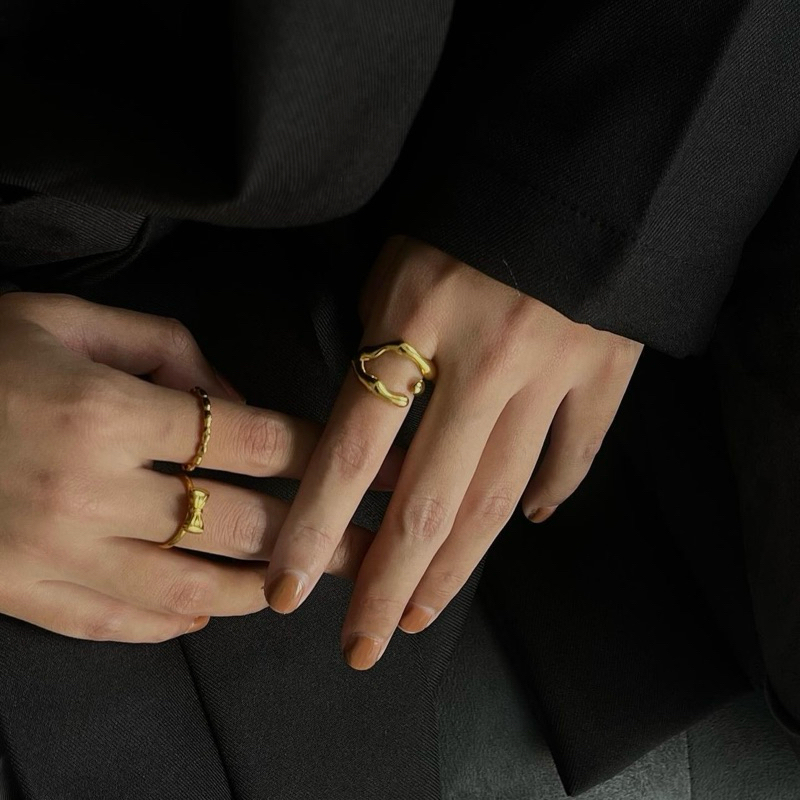Louisë // Perlee Dainty Ring - 18k Gold Plated Stainless Steel (Anti Karat)