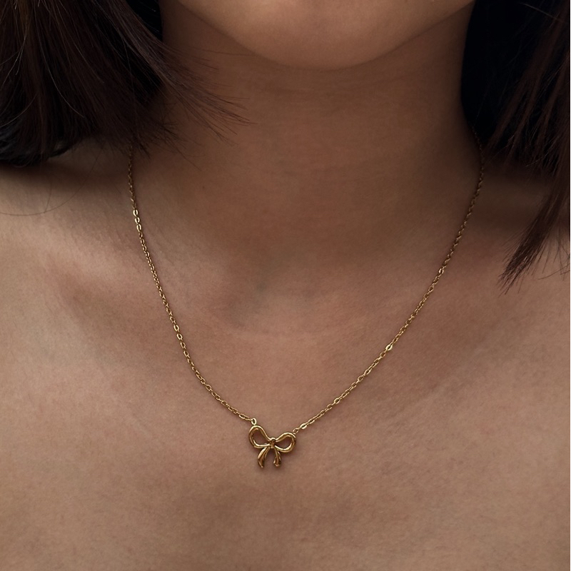 Louisë // Gold Tiny Bows in Copenhagen Necklace - 18k Gold Plated Titanium Steel (Anti Karat)