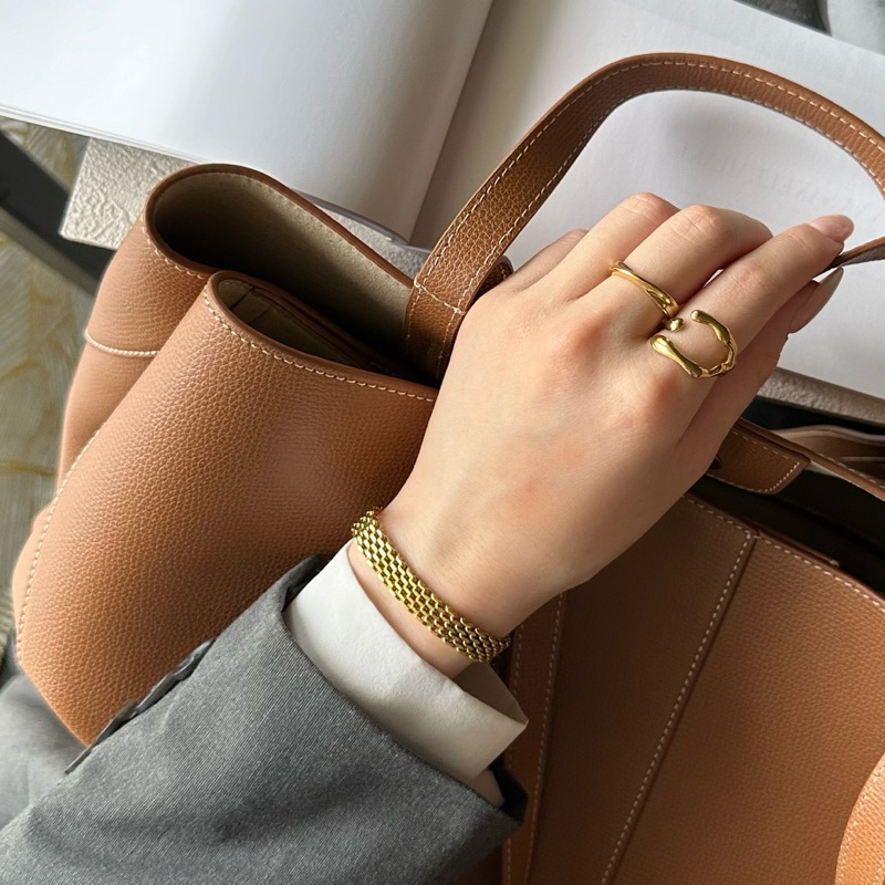 Louisë // Gold Palma Bracelet - 18k Gold Plated Stainless Steel Bracelet (Anti Karat)