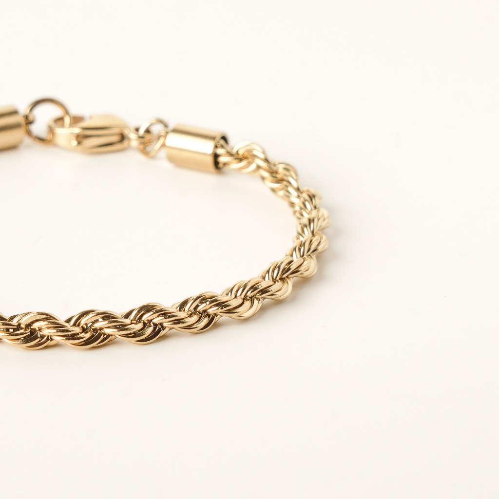 Louisë // Gold Twisted Rope Chain Bracelet - 14k Gold Plated Stainless Steel (Anti Karat)