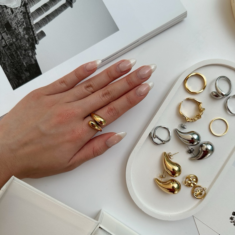 Louisë // Ambrazo Ring - 18k Gold Plated Stainless Steel (Anti Karat)