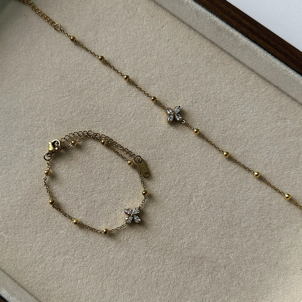 Louisë // First Bloom Bracelet - 18k Gold Plated Stainless Steel w/ Cubic Zirconia (Anti Karat)