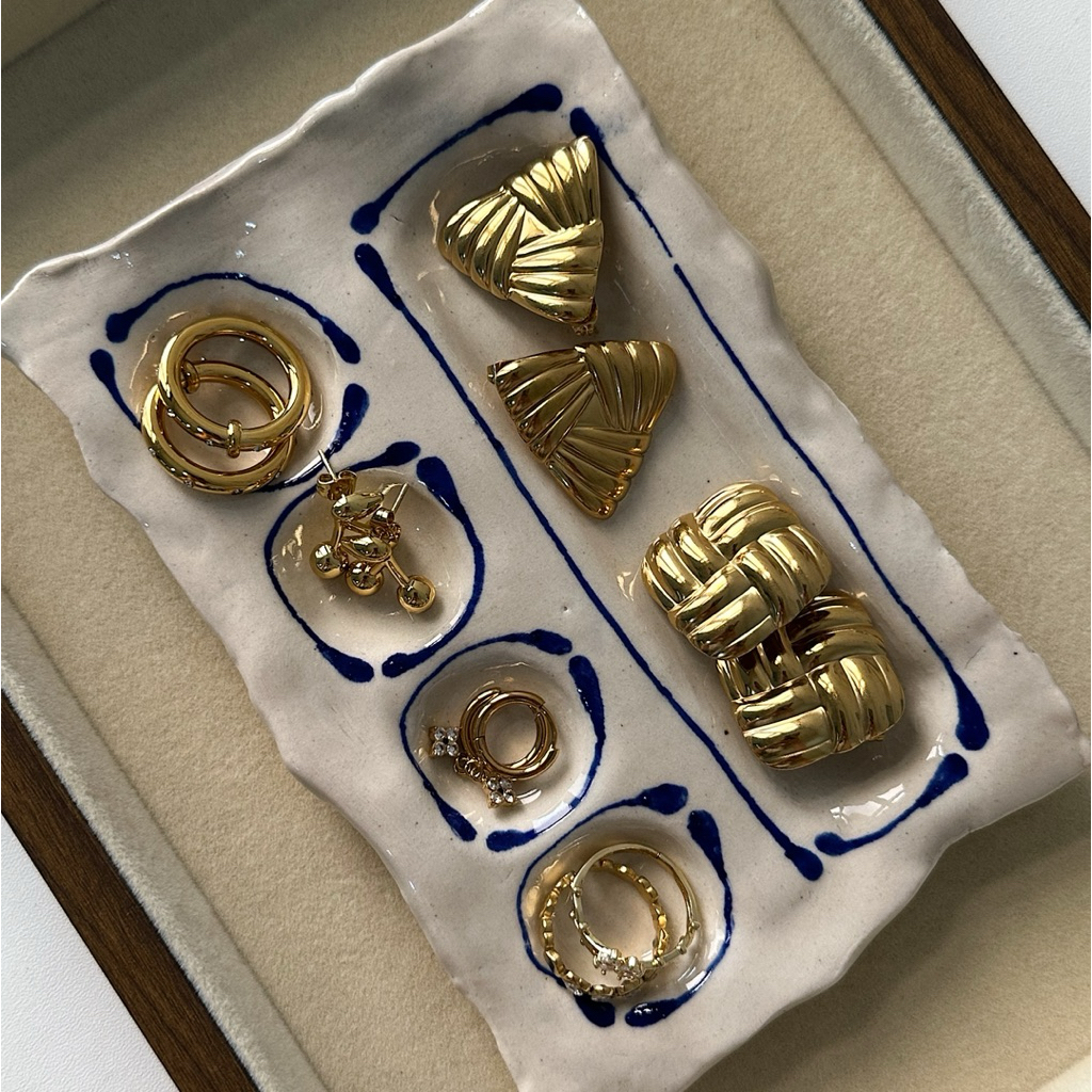 Louisë // Boston Ring - 18k Gold Plated Stainless Steel (Anti Karat)