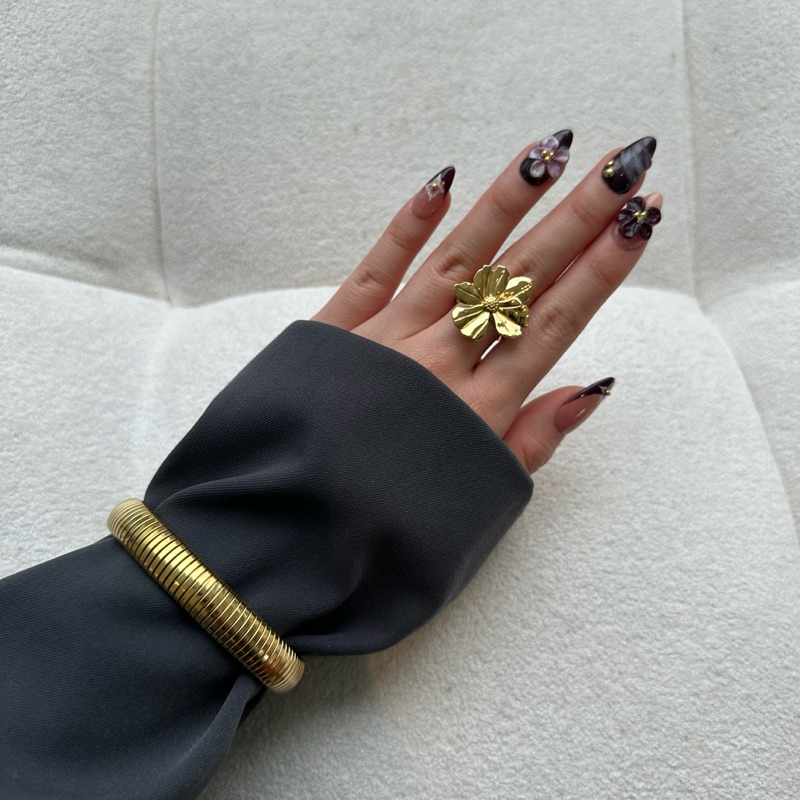 Louisë // Metro Coil Bangle - 18k Gold Plated Stainless Steel (Anti Karat)
