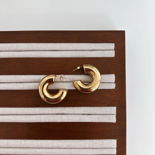 Image of Louisë // 43% Off Defect Sale Gold Chelsea Basic Chunky Hoops - 18k Gold Plated Stainless Steel (Anti Karat)