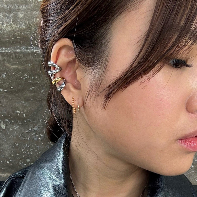 Louisë // Johanna Basic Staple Ear Cuffs - 18k Gold Plated Titanium Steel (Anti Karat)