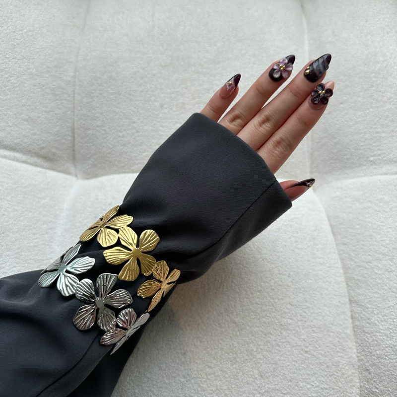 Louisë // Hibiscus Cuff - 18k Gold Plated Stainless Steel (Anti Karat)