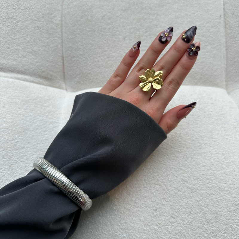 Louisë // Metro Coil Bangle - 18k Gold Plated Stainless Steel (Anti Karat)