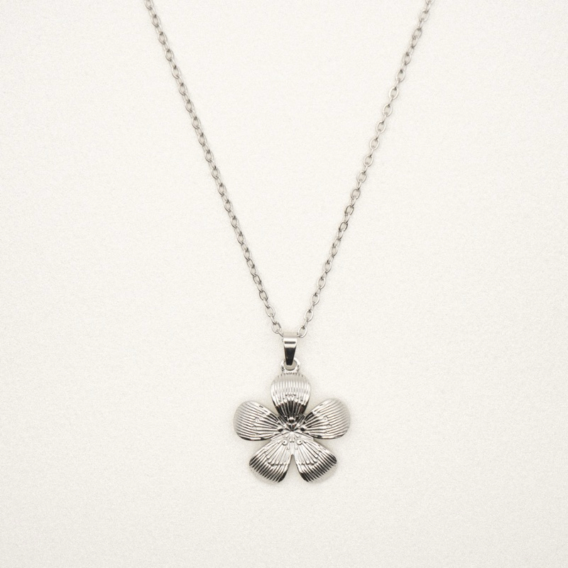 Louisë // Silver Mini Hibiscus Necklace - Stainless Steel (Anti Karat)