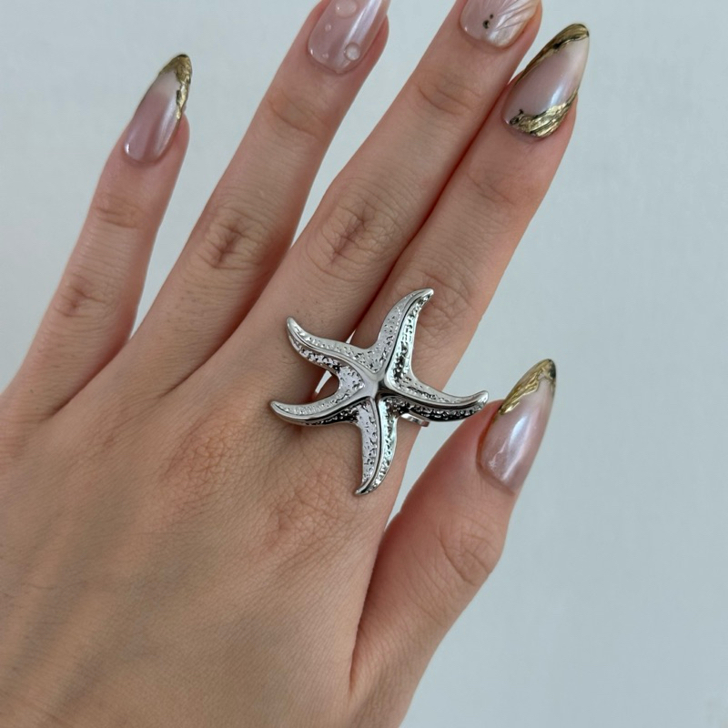 Louisë // Starfish Statement Ring - 18k Gold Plated Stainless Steel (Anti Karat)