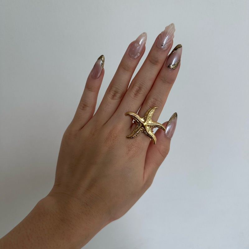 Louisë // Starfish Statement Ring - 18k Gold Plated Stainless Steel (Anti Karat)