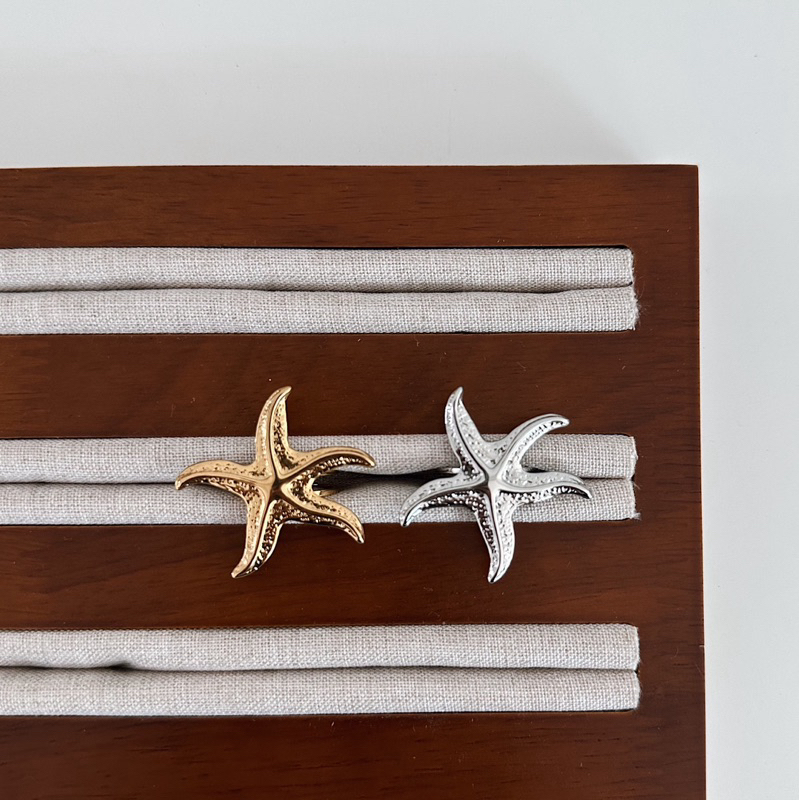 Louisë // Starfish Statement Ring - 18k Gold Plated Stainless Steel (Anti Karat)