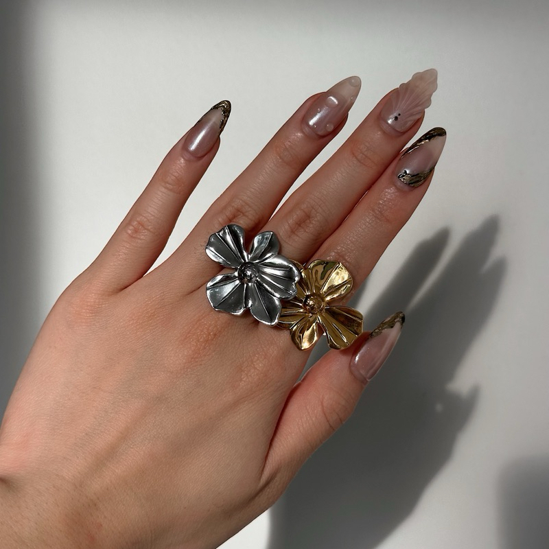 Louisë // Hibiscus Statement Adjustable Ring - 18k Gold Plated Stainless Steel (Anti Karat)
