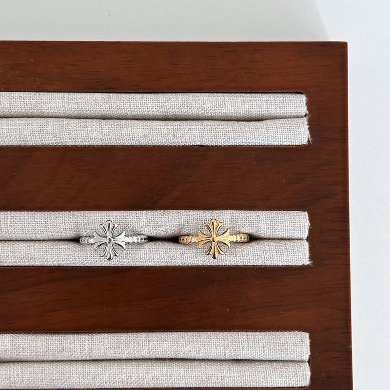 Louisë // Chroma Dainty Ring - 18k Gold Plated Stainless Steel (Anti Karat)