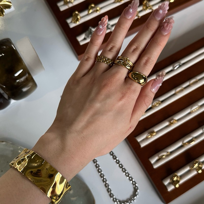 Louisë // Soho Ring - 18k Gold Plated Stainless Steel (Anti Karat)