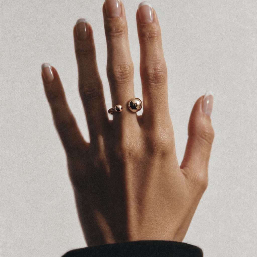 Louisë // Duo Sphere Ring - 18k Gold Plated Stainless Steel (Anti Karat)