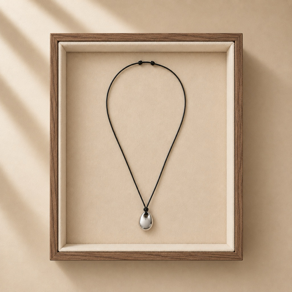 Louisë // Tonka Necklace - 18k Gold Plated Stainless Steel (Anti Karat)