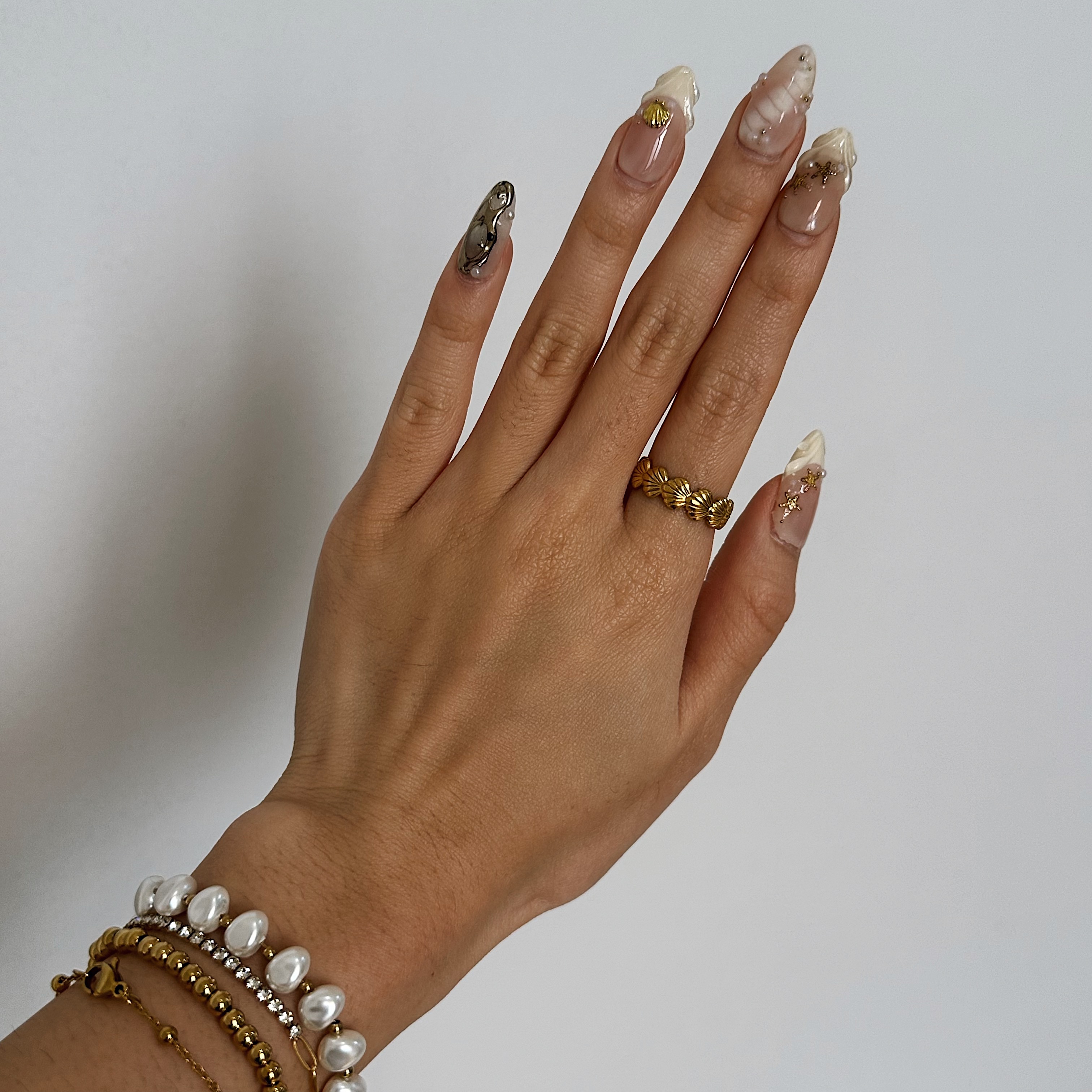 Louisë // Gold Mini Seashells Ring - 18k Gold Plated Stainless Steel (Anti Karat)