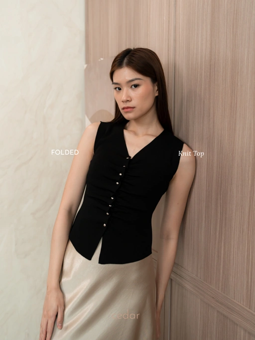 Image of Folded Buttons Knit Top