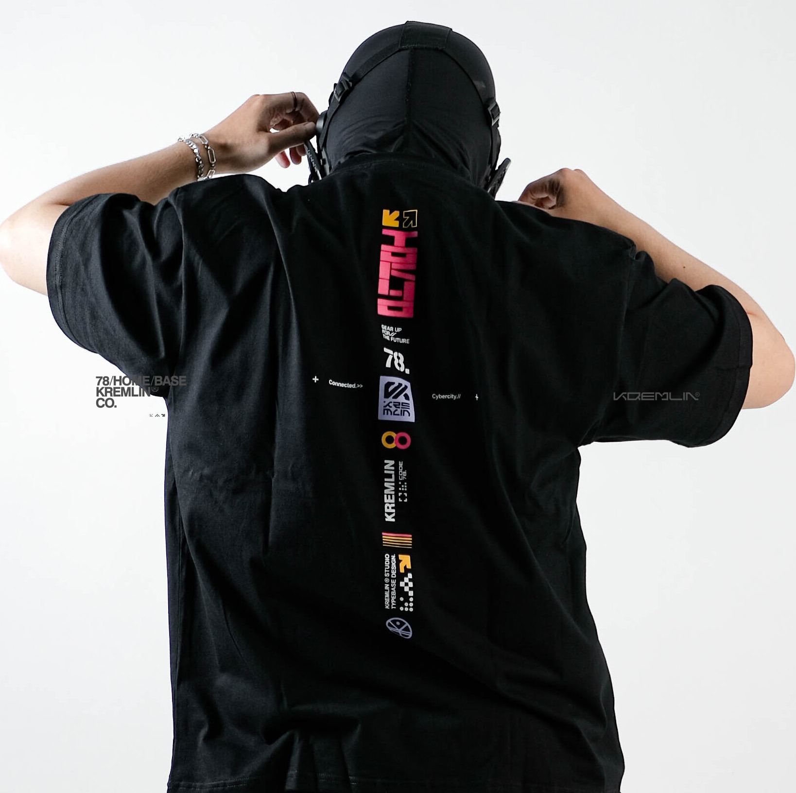 KREMLIN T-Shirt Oversized Relaxed Fit Black - Akiba