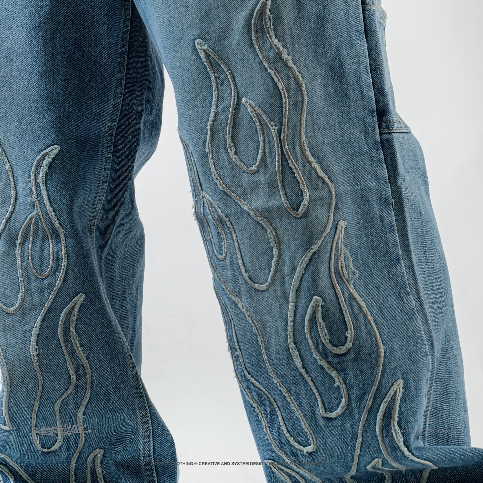 KREMLIN Celana Loose Jeans Denim Wash Sky Blue - BLAME