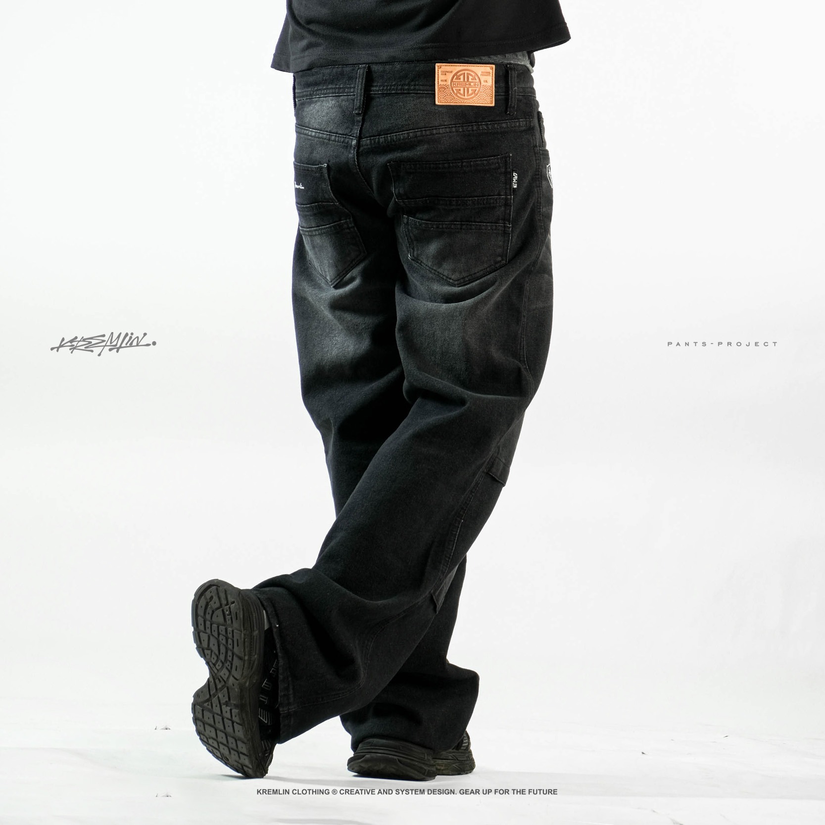 KREMLIN Celana Jeans Loose Denim Wash - BLODIA - Black