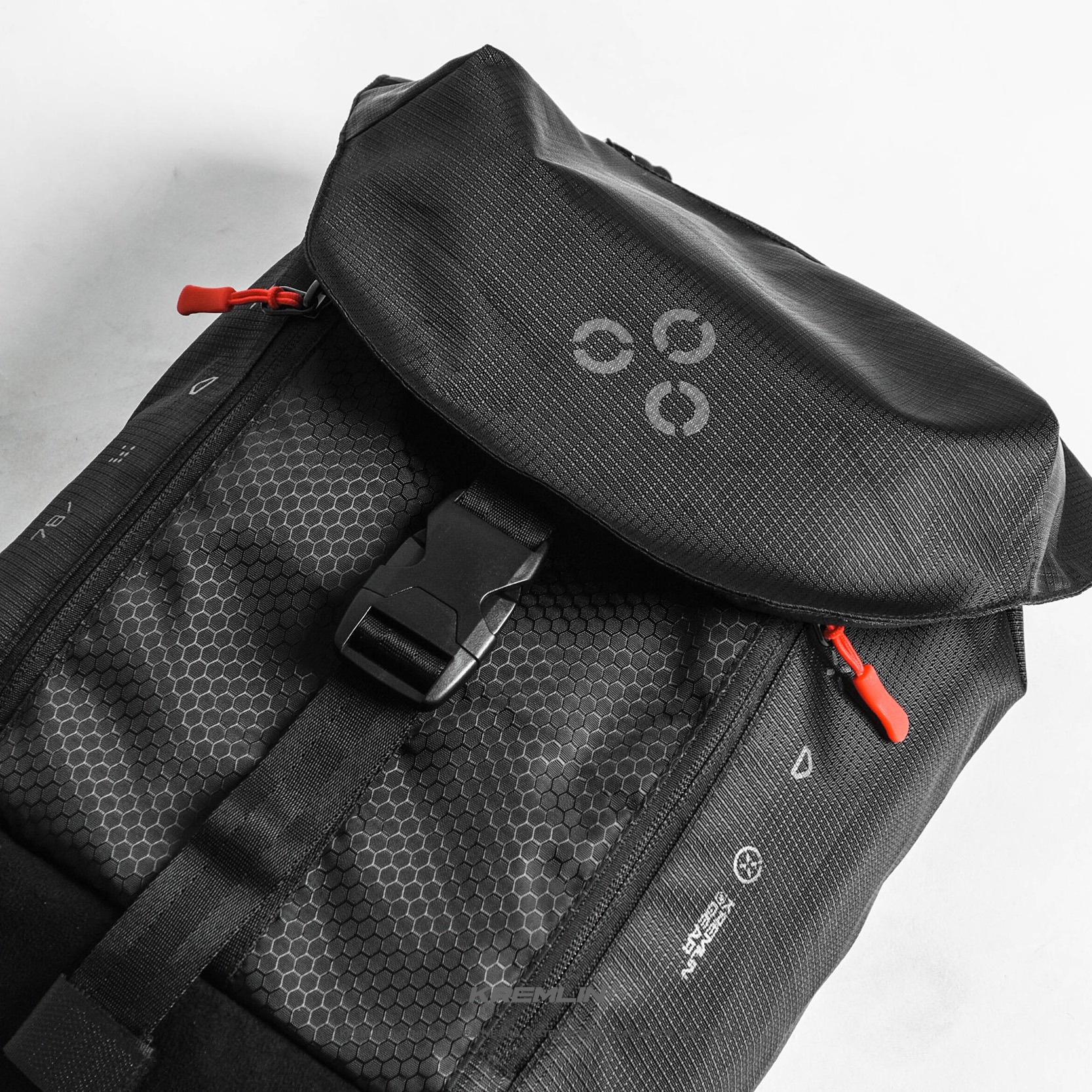 KREMLIN Tas Daypack Ransel Techwear Minimalist - CODEX
