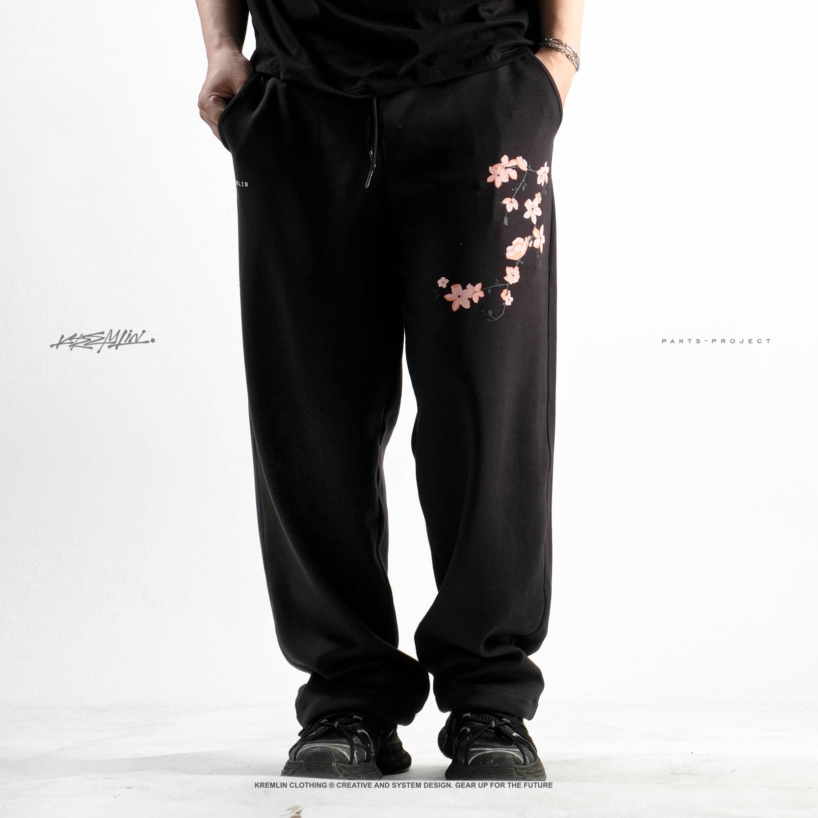 KREMLIN Celana Sweatpants Loose Pants Baggy - Sakura drop - Hanami