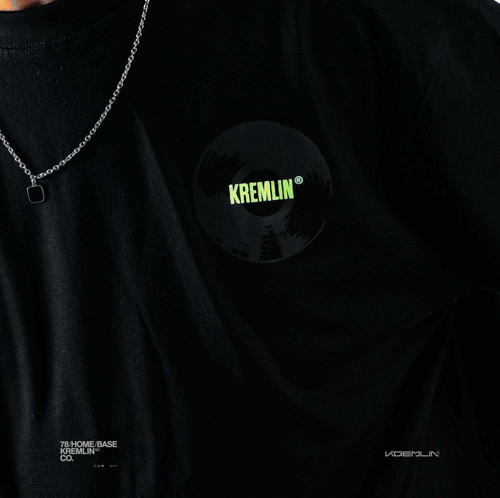 KREMLIN T-Shirt Oversized Glow in the Dark Relaxed Fit - Lycoris