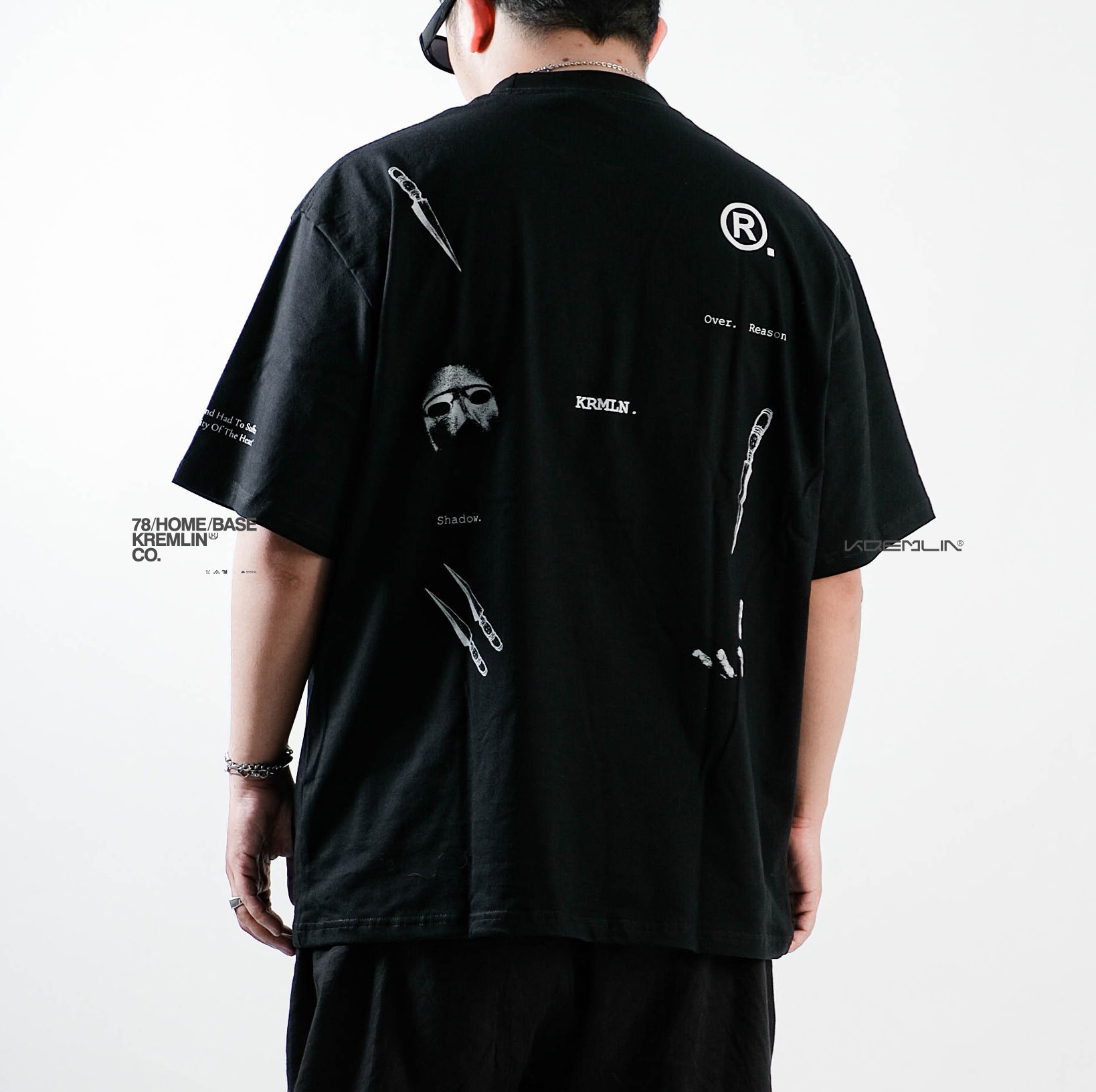 KREMLIN T-Shirt Oversized Relaxed Fit Black - Malice