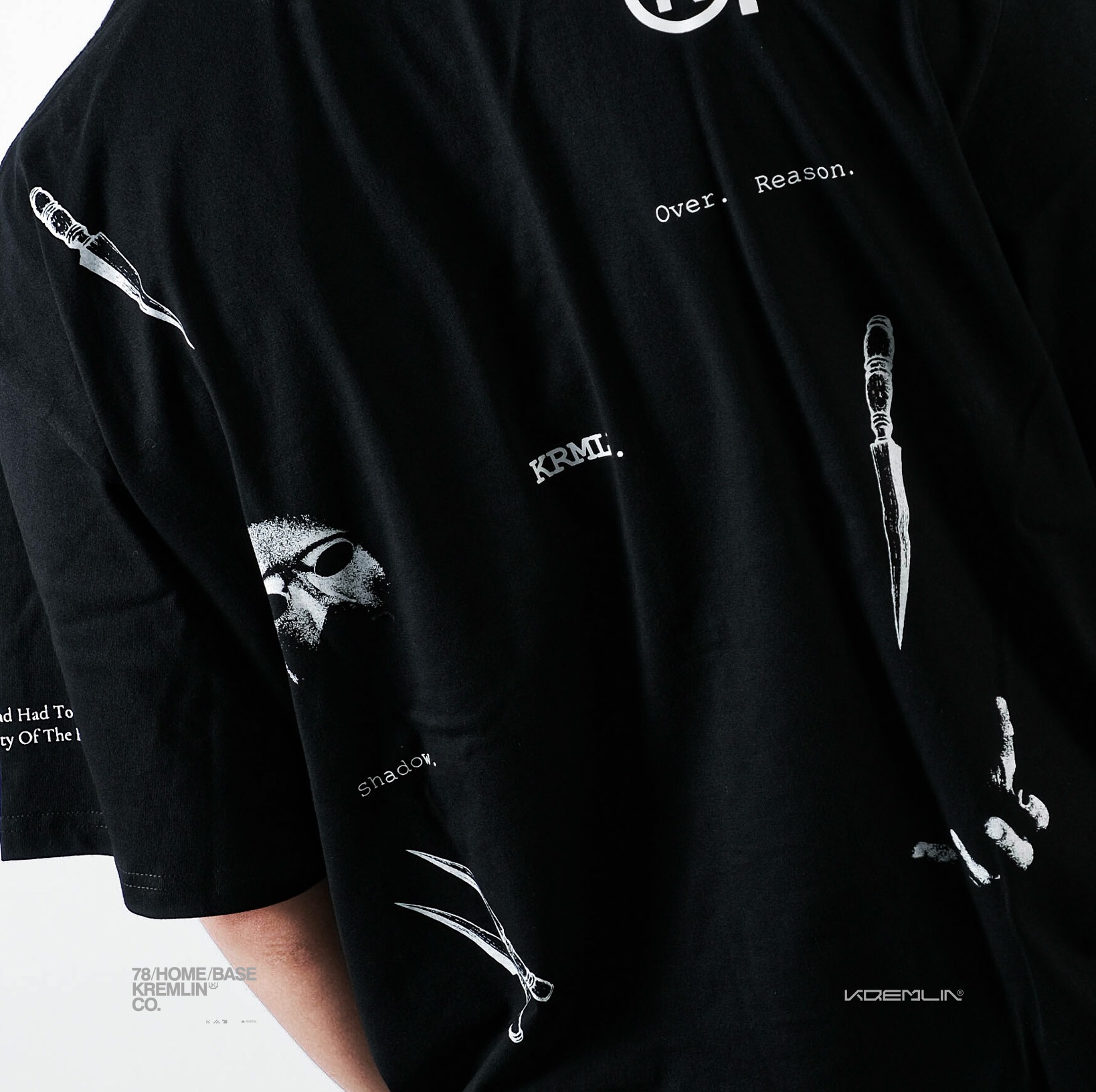 KREMLIN T-Shirt Oversized Relaxed Fit Black - Malice