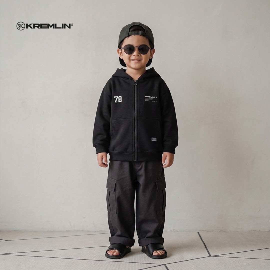 KREMLIN Kids Zip Hoodie - OUTRO