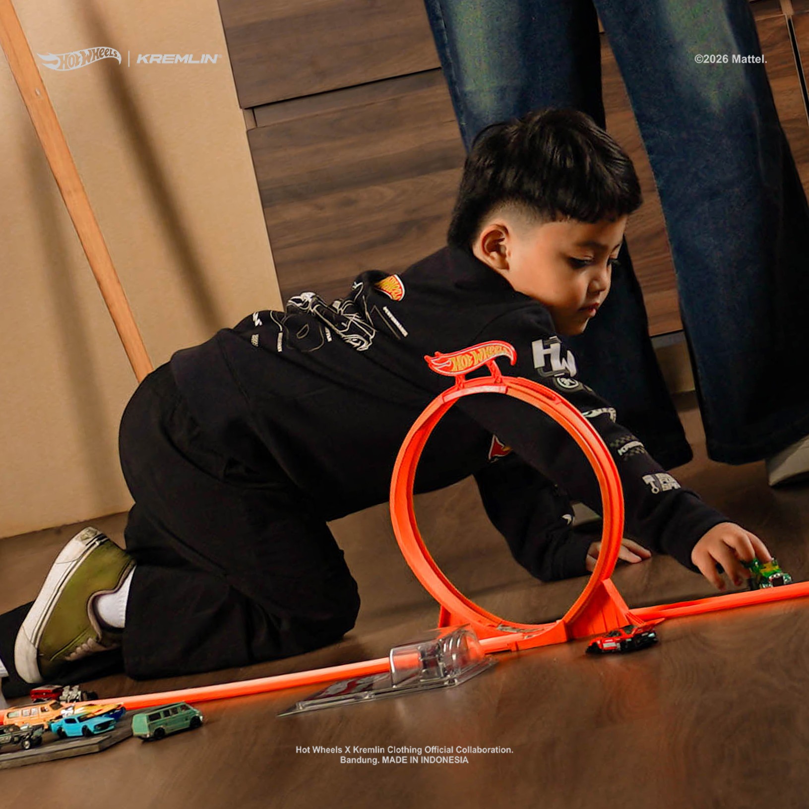 HOT WHEELS x KREMLIN Collaboration KIDS Crewneck - PRESTIGE