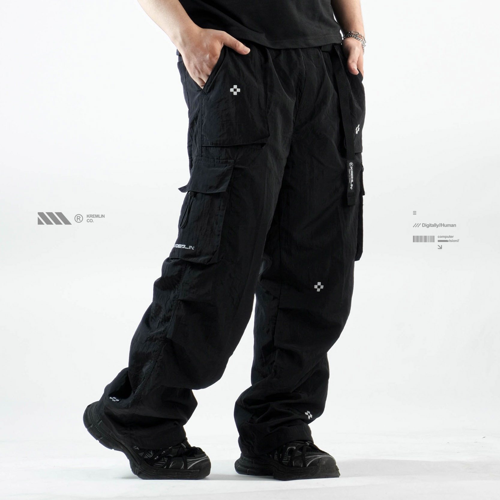 KREMLIN Long Cargo Nylon Cringkle -Black - Pyro