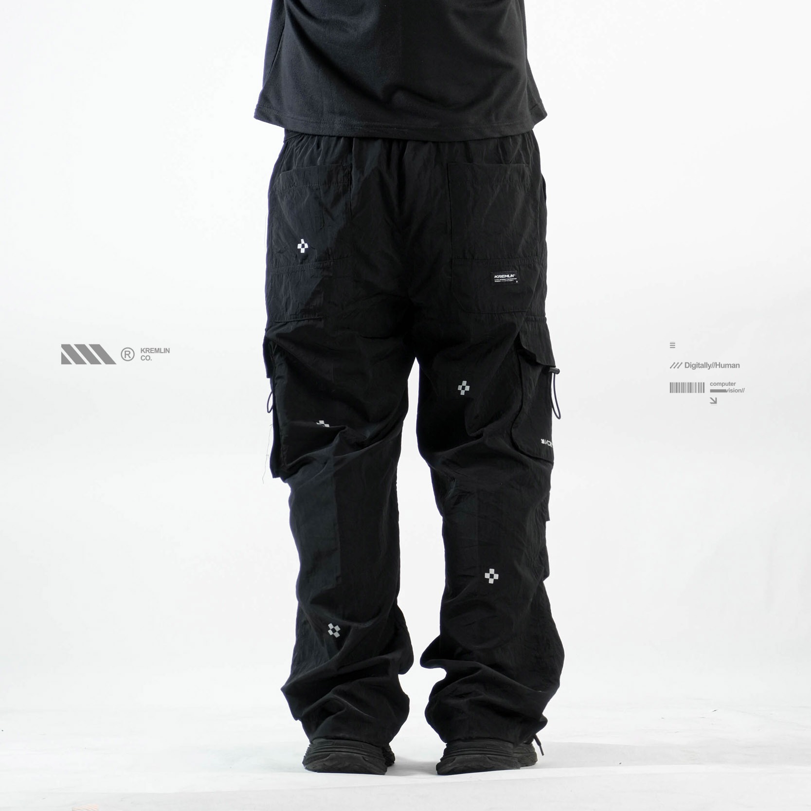 KREMLIN Long Cargo Nylon Cringkle -Black - Pyro