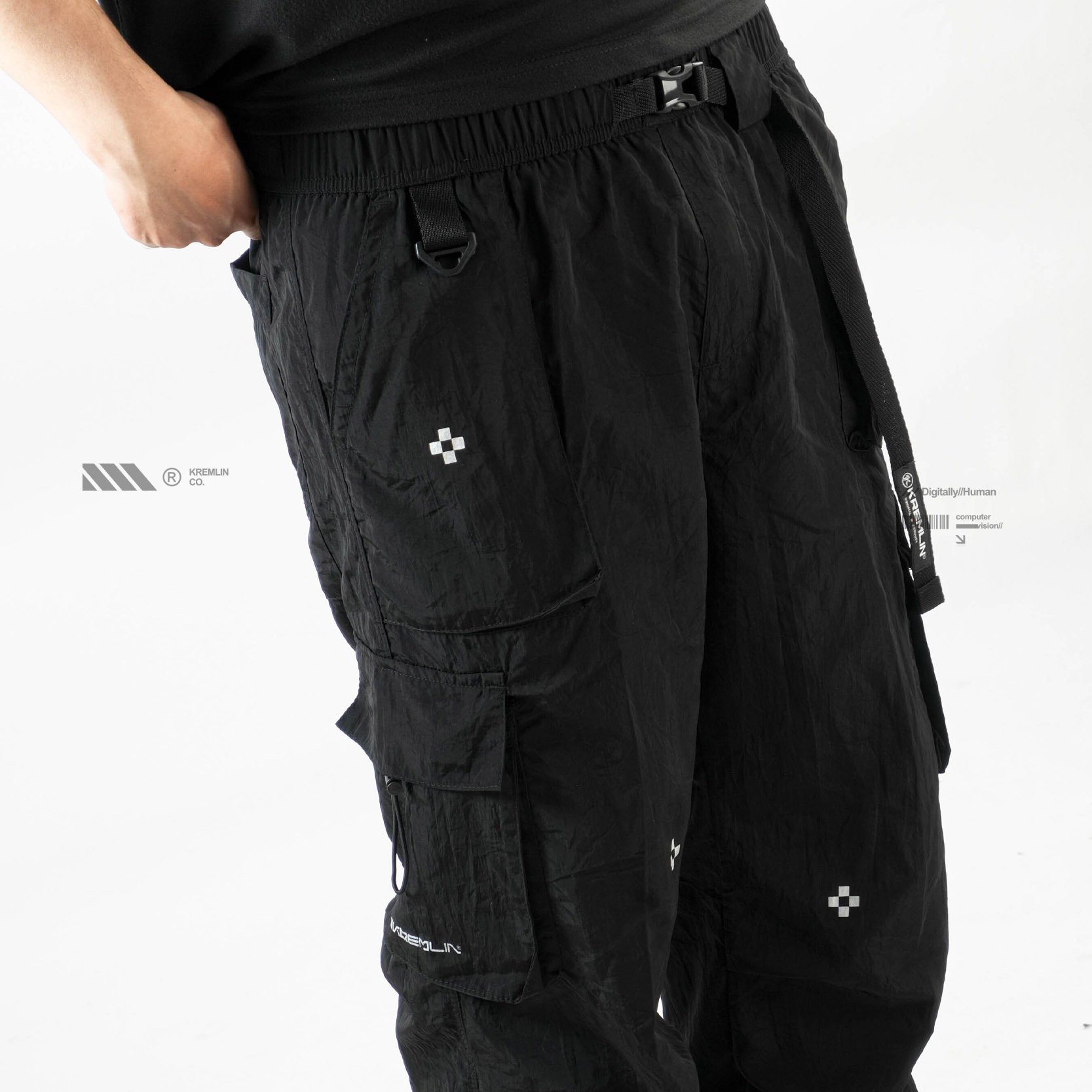 KREMLIN Long Cargo Nylon Cringkle -Black - Pyro