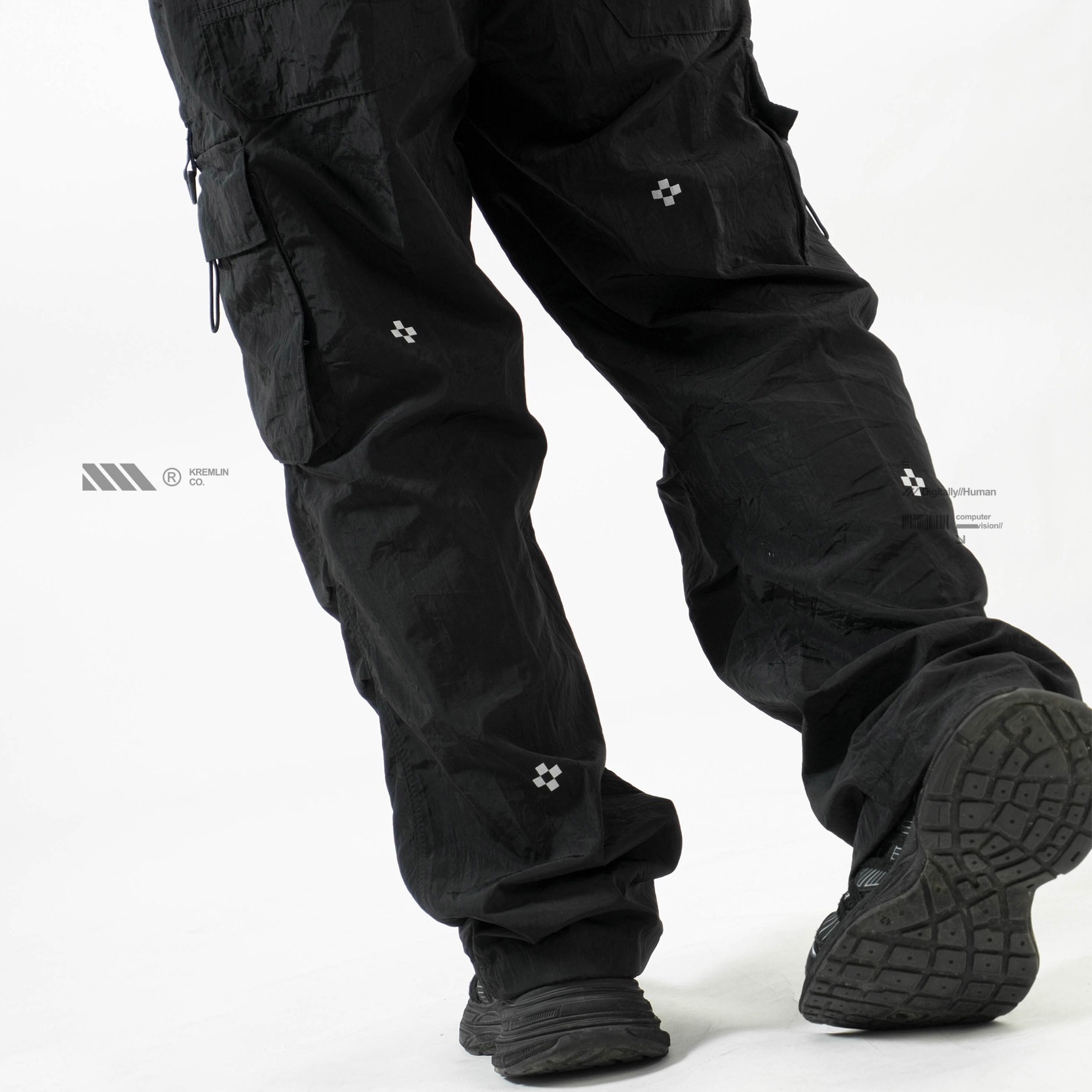 KREMLIN Long Cargo Nylon Cringkle -Black - Pyro
