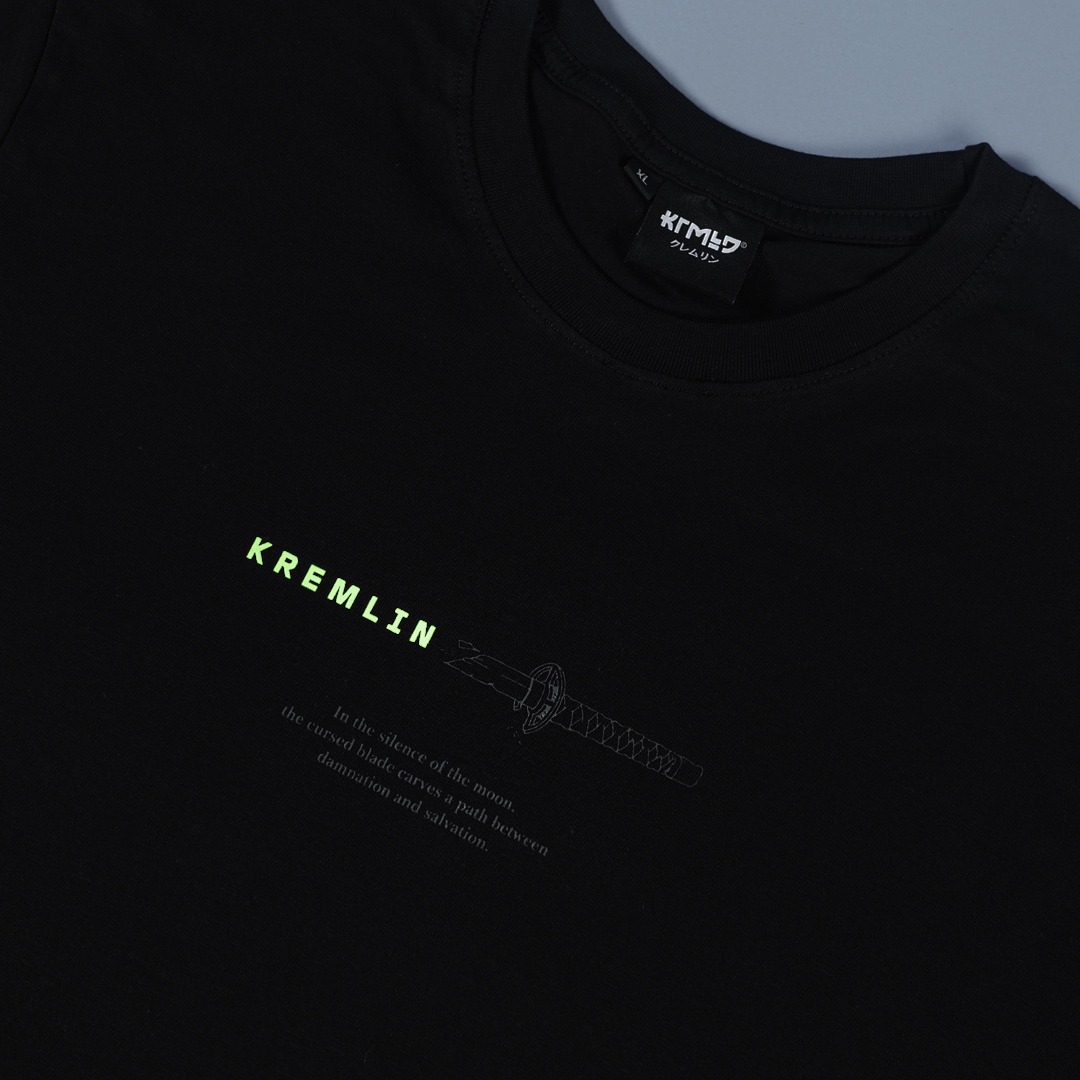 Kremlin T-shirt Regular Anime Graphic Glow in the Dark - Redemption