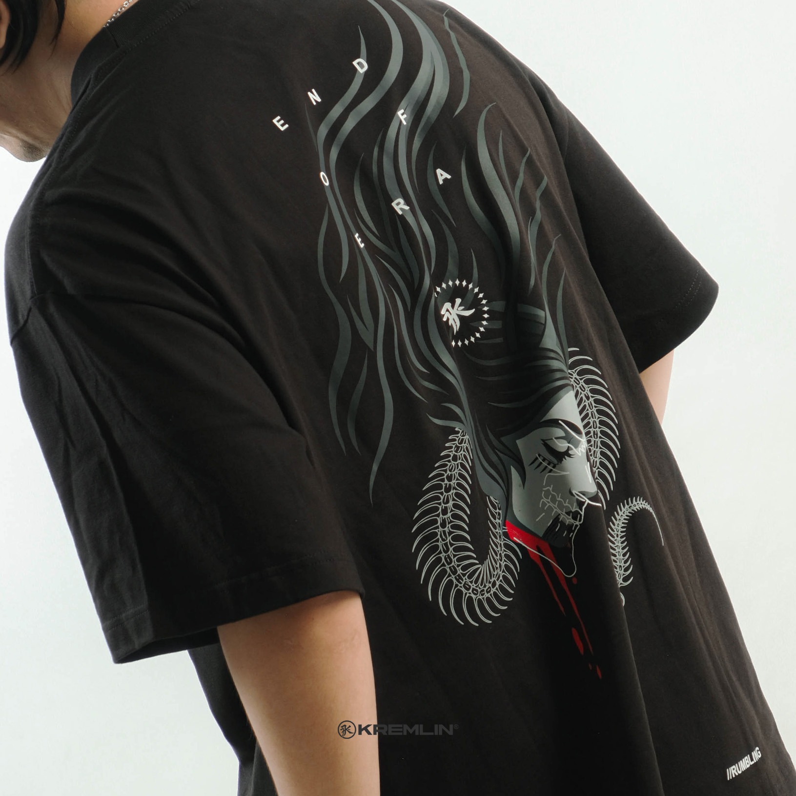 KREMLIN T-Shirt Oversized Fit Black - Anime xpremiental - Rumbling